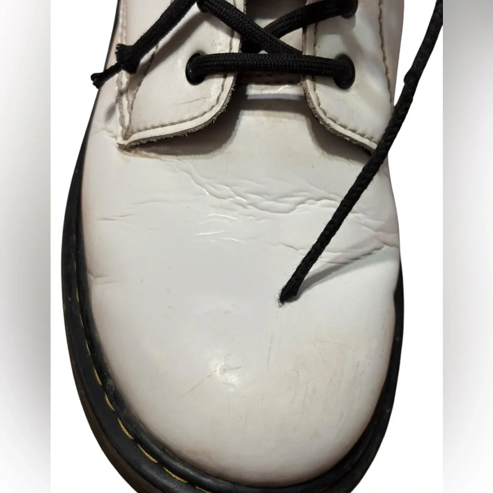 SOLD
Dr. Martens White T Zavala 8 Eyelet Combat Boot EU 37 US L 6 US M 5 UK 4 - Picture 11 of 15